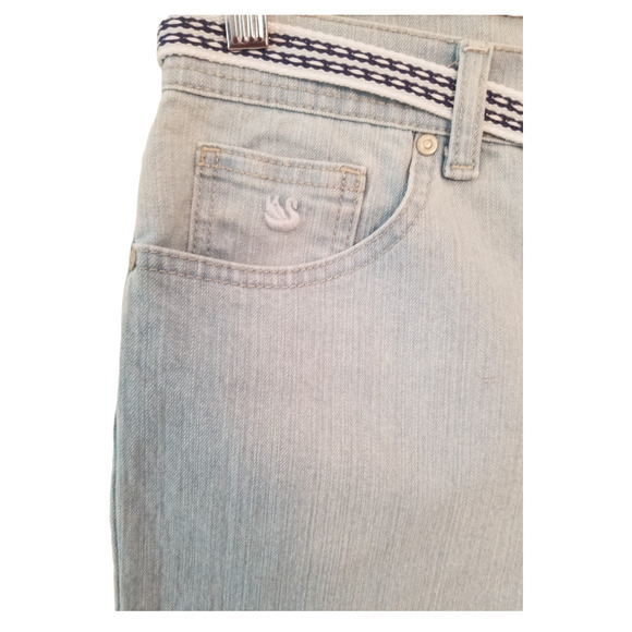 Gloria Vanderbilt Amanda Capri Women's Shorts Light Blue Size 8, Inseam 18 in - Picture 5 of 9